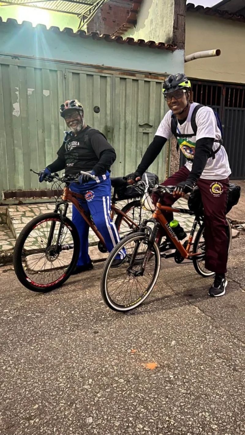 Pai e filho ipatinguenses percorrem 480 km de bicicleta evangelizando