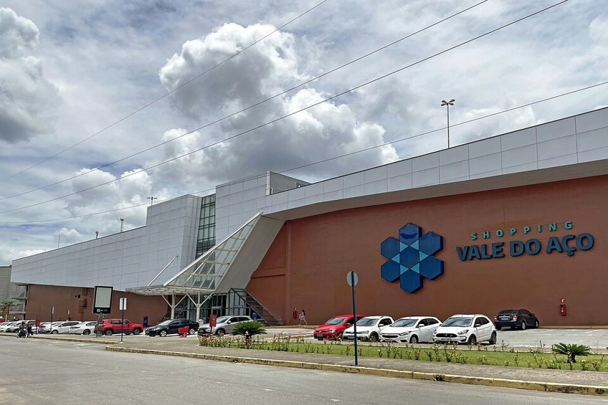 Advogada de Caratinga é presa em flagrante suspeita de furtar sacola no Shopping Vale do Aço, em Ipatinga