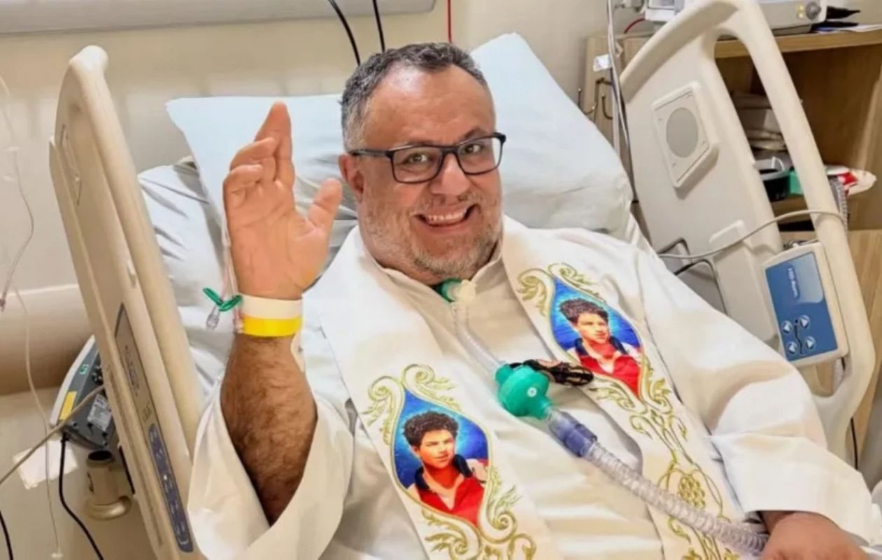 Padre mineiro deixa UTI após oito dias de internação
