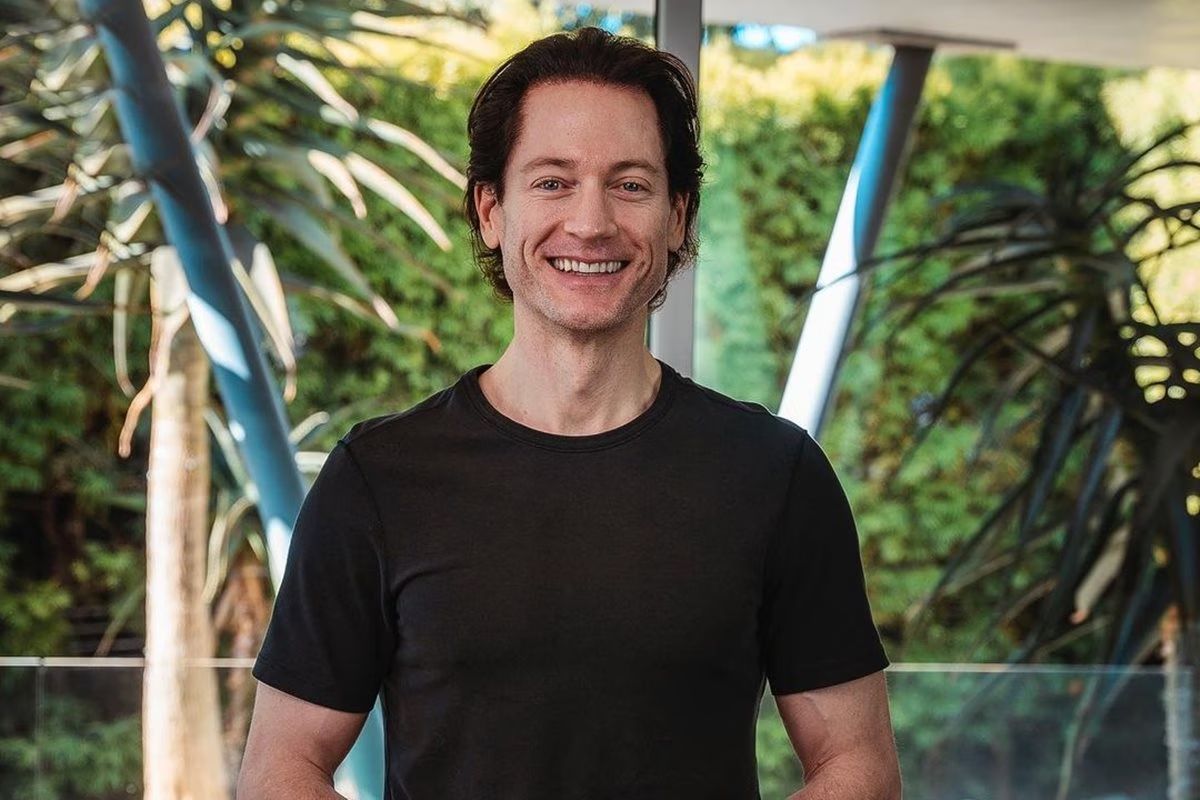 Bryan Johnson, o milionário da tecnologia que usa o próprio corpo como laboratório contra o envelhecimento