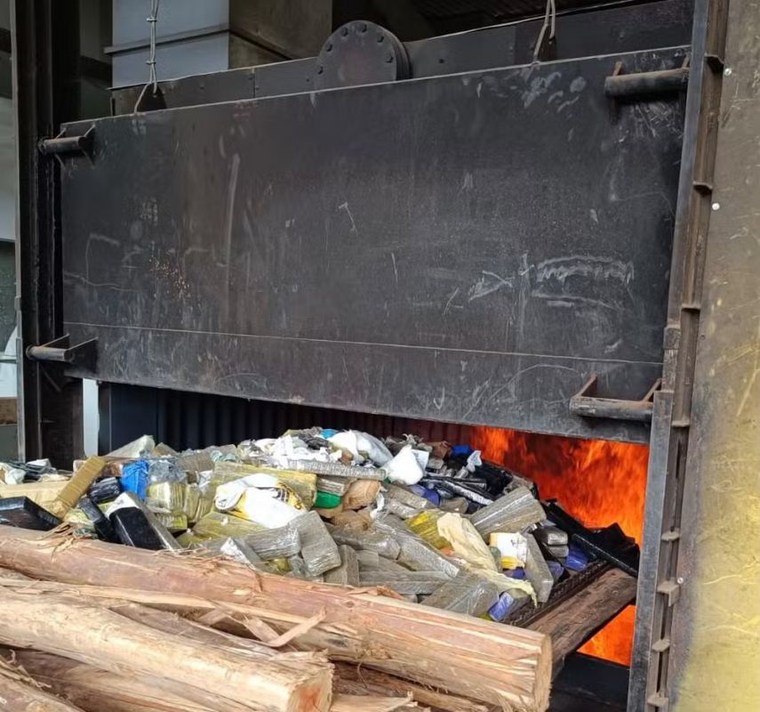 Polícia Civil incinera cerca de 800 kg de drogas apreendidas em municípios da região de Manhuaçu