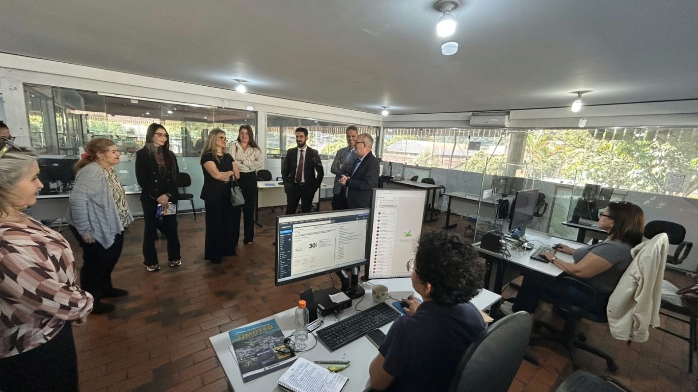 Procon de Timóteo recebe equipe de Coronel Fabriciano em visita técnica para reestruturação