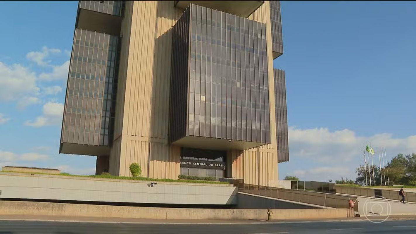 Expectativas de inflação sobem após guerra no Oriente Médio; BC mantém cortes e reduz Selic a 14,5%