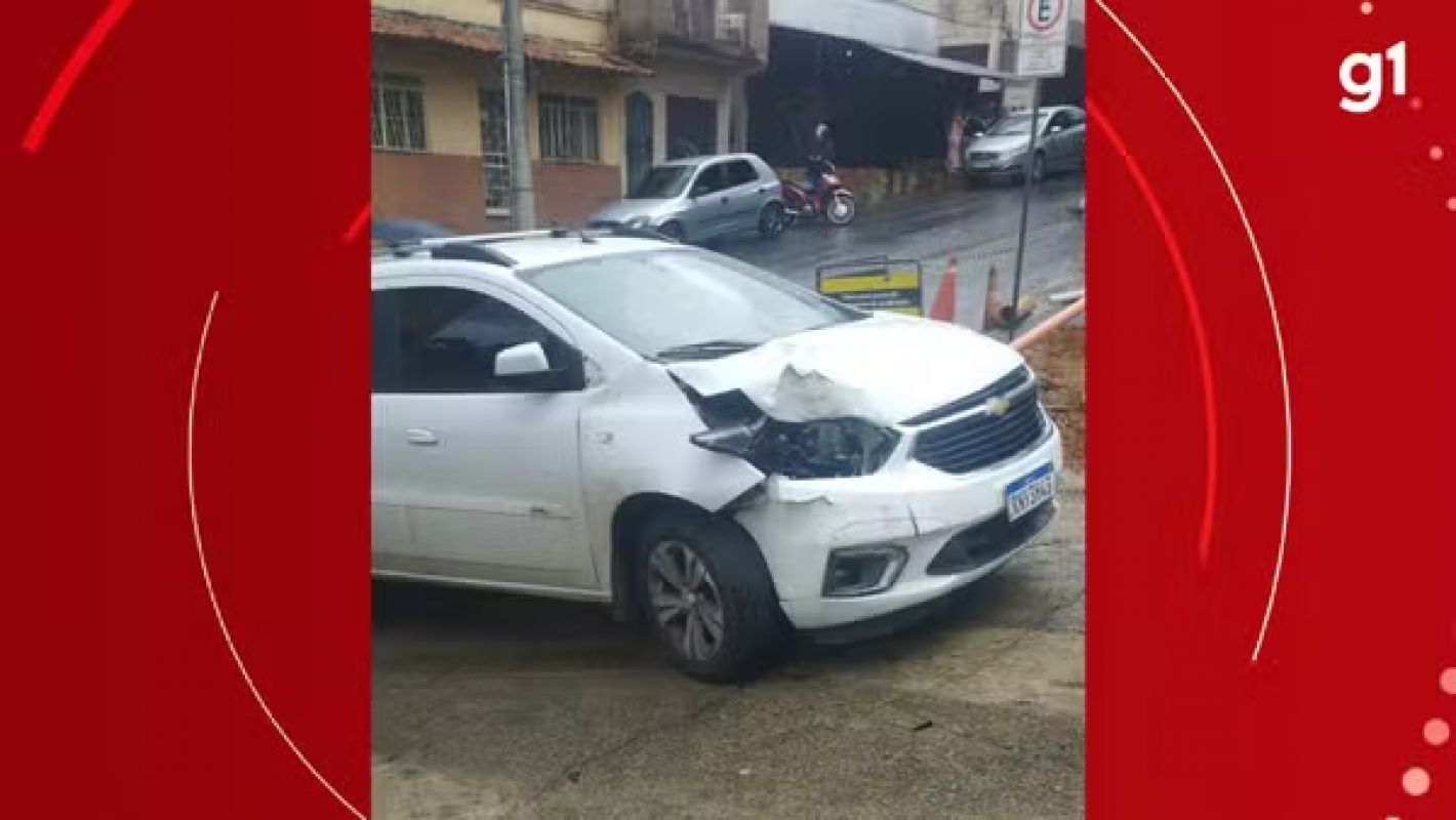  Vídeo mostra carro avançando na entrada de escola em Caratinga; cinco pessoas ficaram feridas