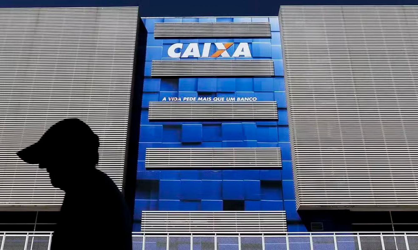 Caixa Econômica lança concurso público com vagas e salários de até R$ 14,9 mil