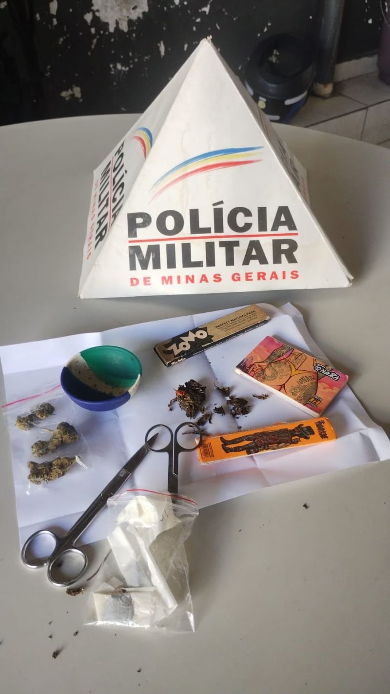  Jovem e adolescente são apreendidos por tráfico de drogas em plena luz do dia em Ipatinga