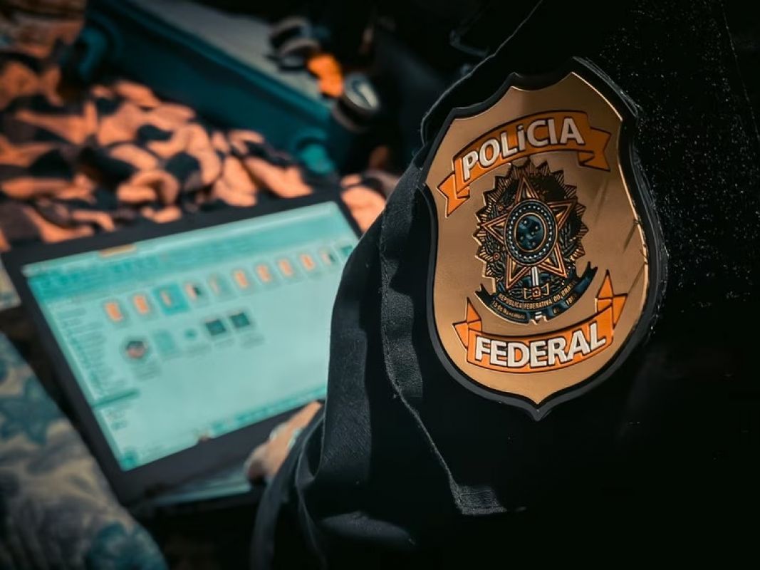 PF prende homem em flagrante por armazenar imagens de violência sexual infantojuvenil
