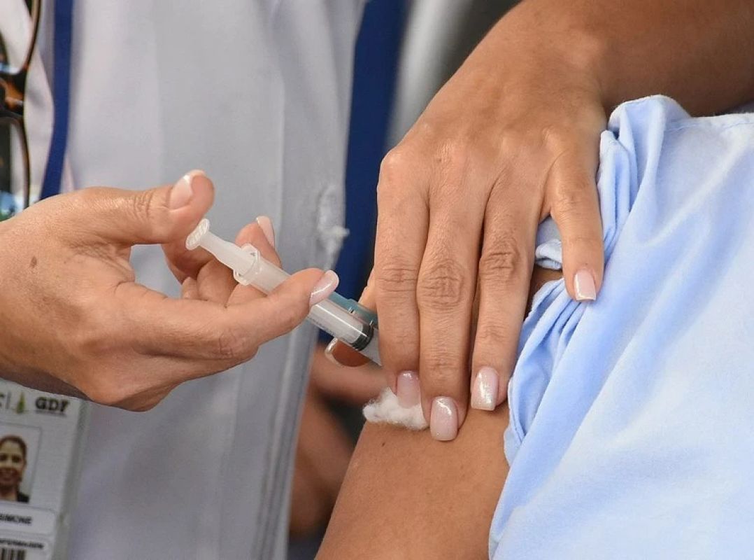 Fiocruz alerta para alta da Covid-19 no Ceará e no Rio