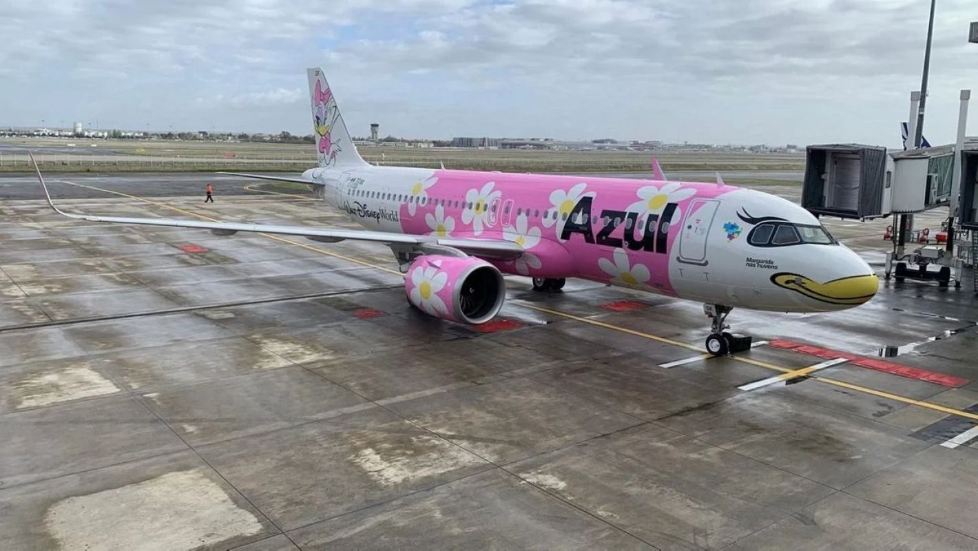Ameaça de bomba obriga avião da Azul a pousar de emergência em Brasília