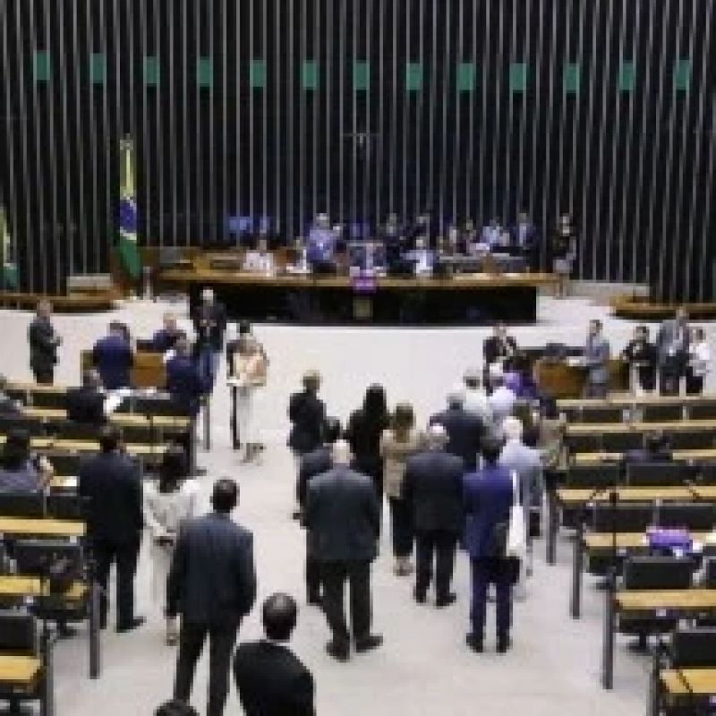 Mais de R$ 116 milhões em emendas Pix seguem sem explicação em 121 cidades mineiras