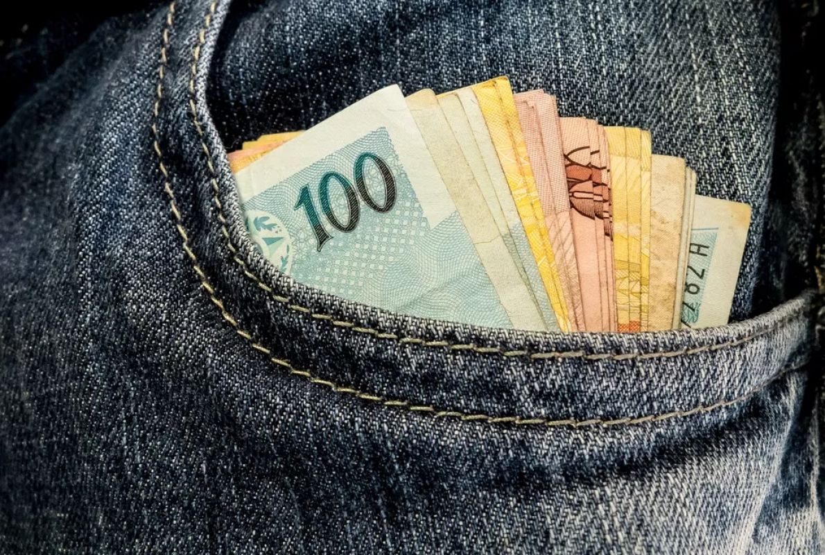 Confiança do consumidor no Brasil sobe e atinge maior nível em 18 meses, aponta Ipsos