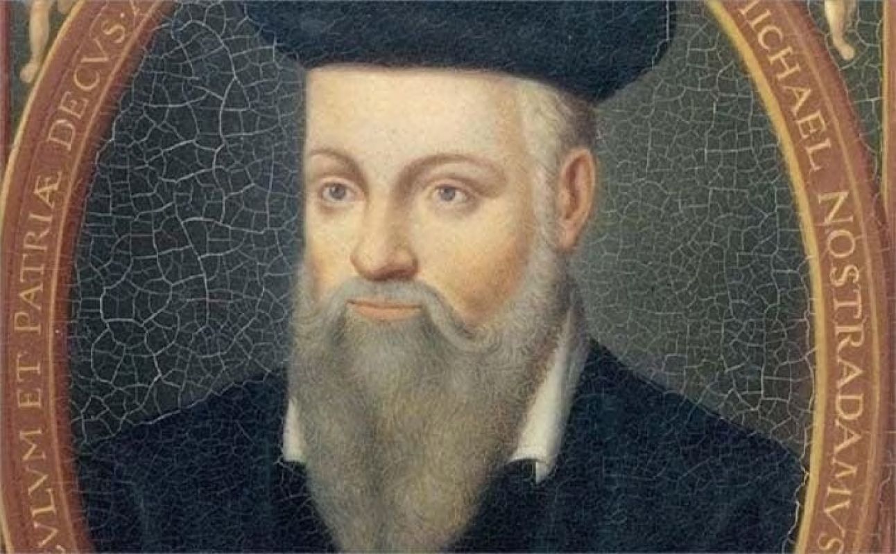 Nostradamus em 2026: novas leituras falam em queda de líder, regimes autoritários e guerras no mar