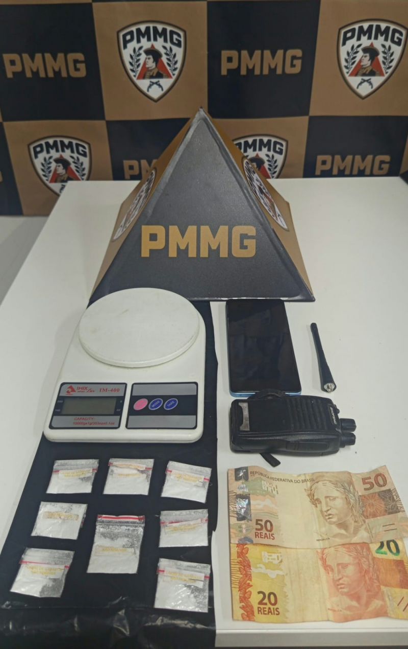 Homem é preso suspeito de vender drogas por “delivery” em Coronel Fabriciano
