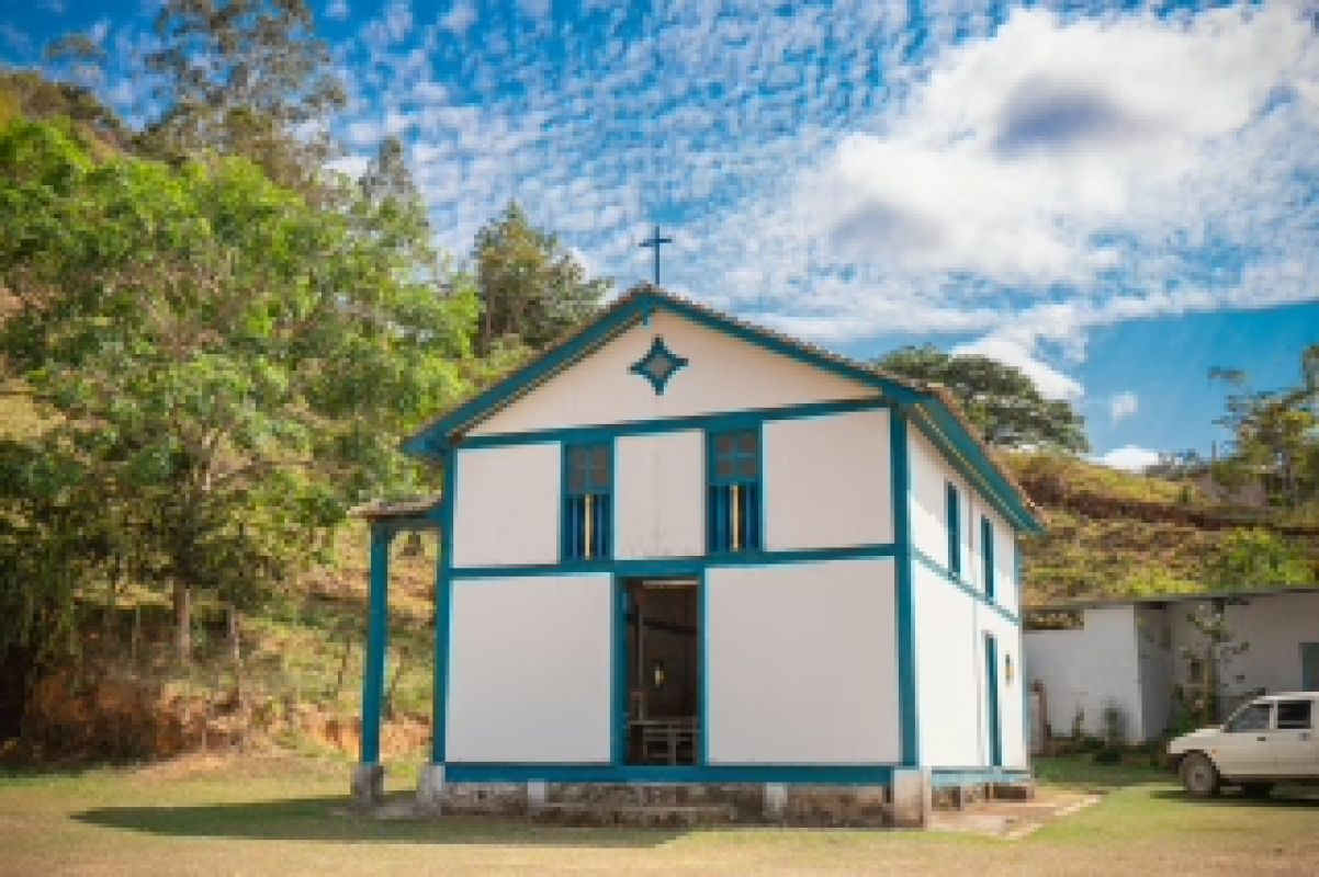 Capela do Ipaneminha vira capa-convite do Minas Travel Market e destaca Ipatinga no turismo cultural