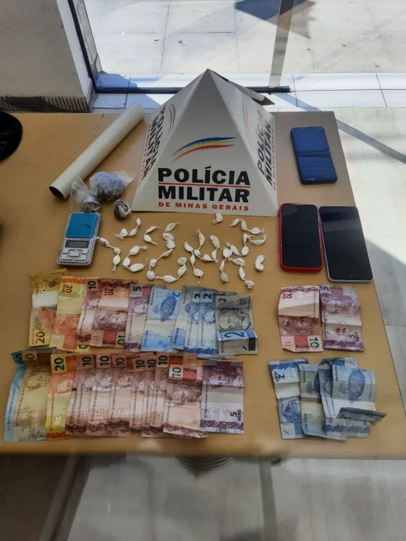 Trio é detido por tráfico de drogas em terreno usado como ponto em Ipatinga