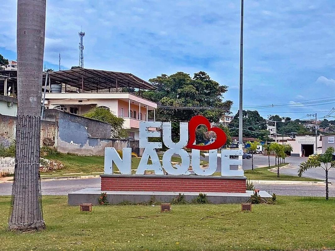 Ex-prefeito de Naque é acusado de fraude e contrato irregular de R$ 563 mil com escritório de advocacia