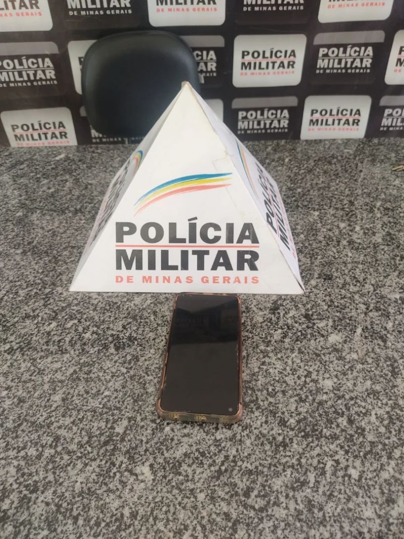 Homem é preso após furtar celular em São Gonçalo do Rio Abaixo