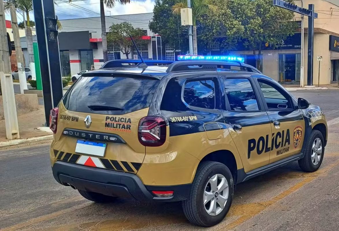  Cerca de R$ 73 mil são furtados de residência durante saída de família em Lajinha