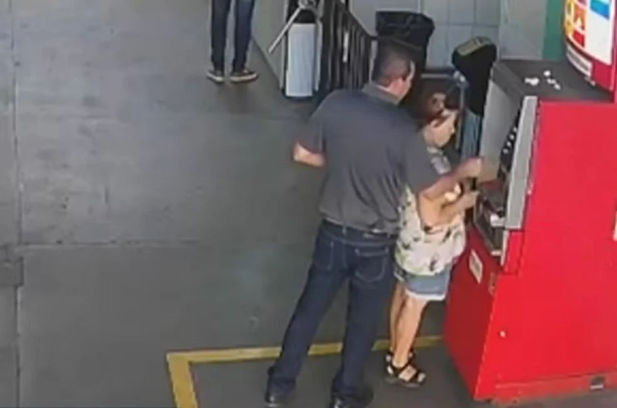 Idosa tem cartão trocado em golpe e perde mais de R$ 9 mil em Minas Gerais