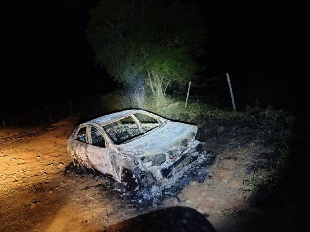 Jovem morre após ser baleado na frente de casa, em Caratinga