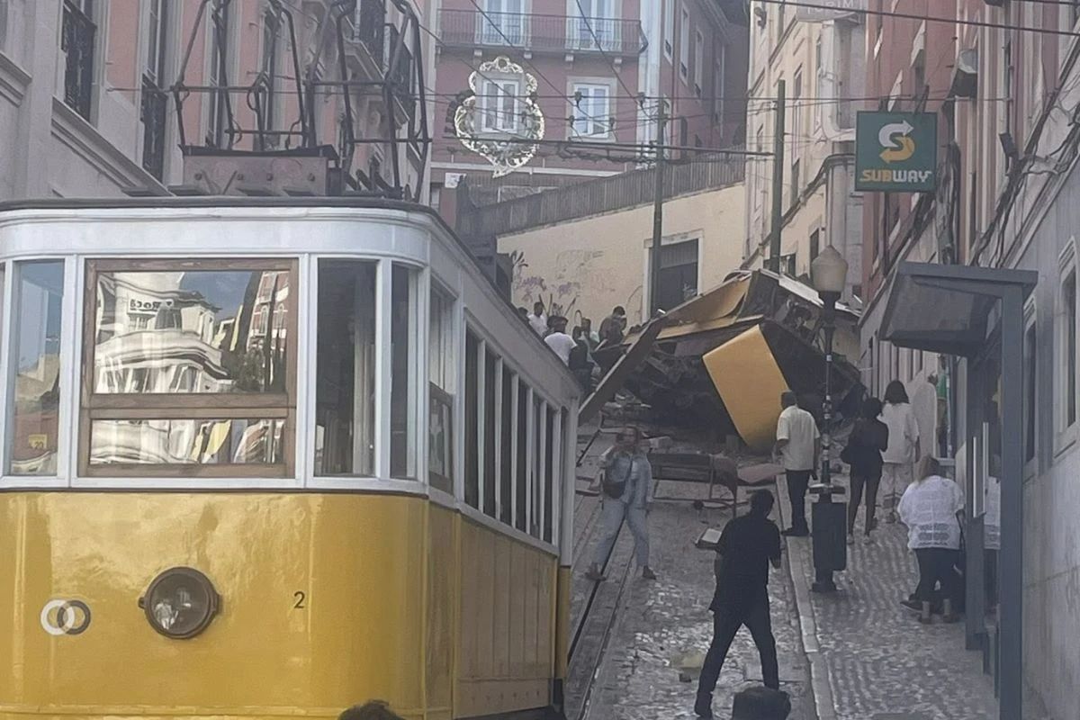 Descarrilamento no Elevador da Glória mata 17 em Lisboa