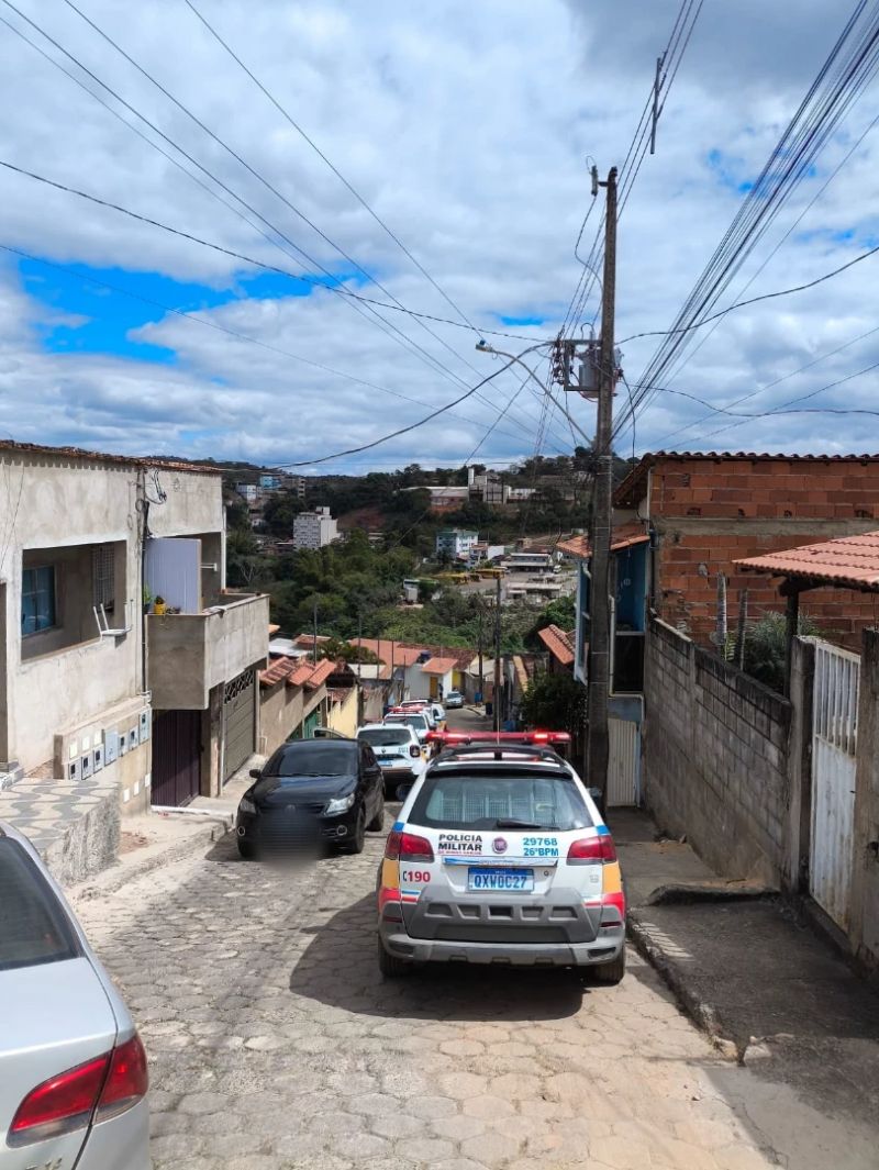 PM prende grupo por roubo de caminhão e apreende drogas e munição na BR-381