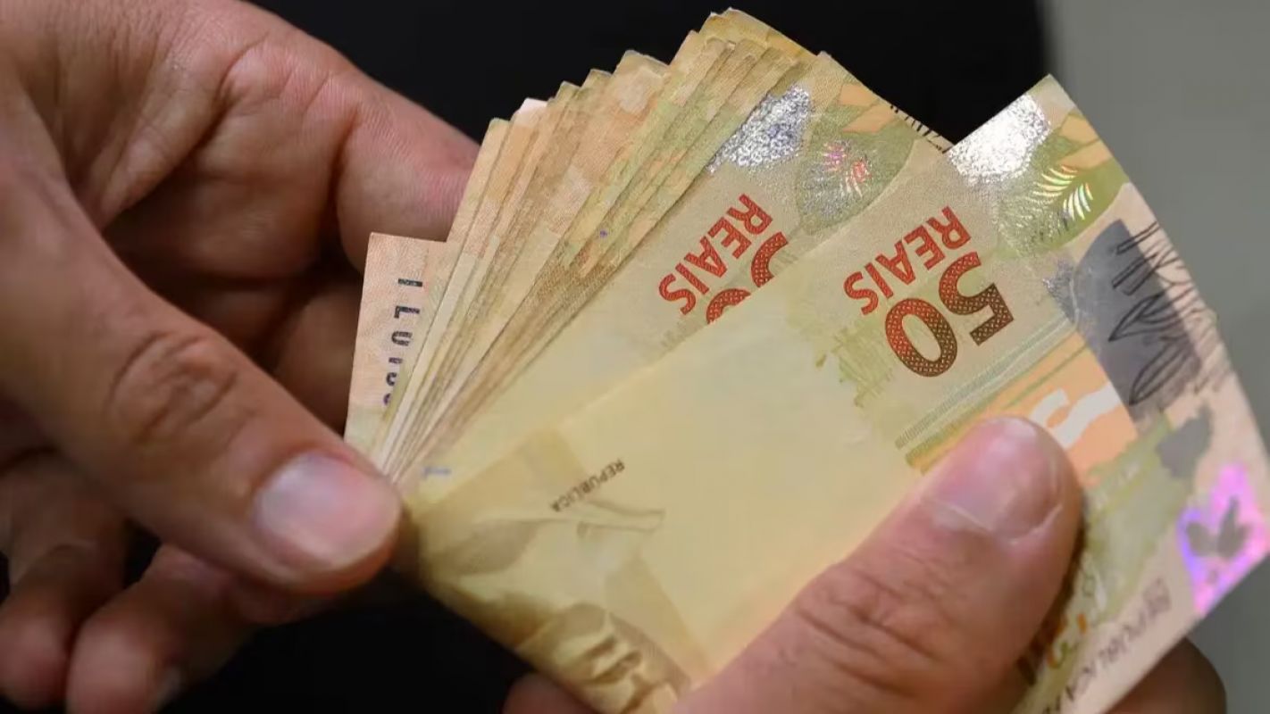 Trabalhou ou foi servidor entre 1971 e 1988? Veja como consultar dinheiro esquecido no antigo PIS/Pasep