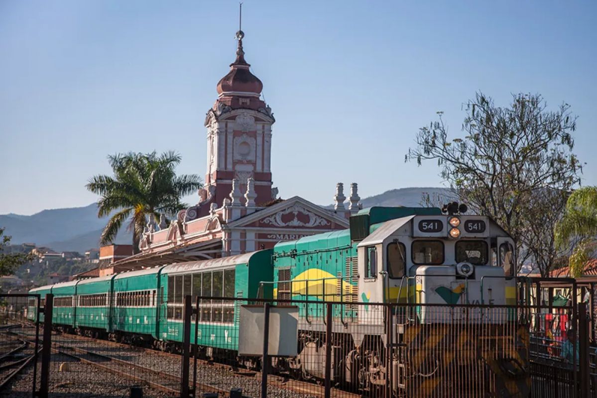Trem de Férias começa a circular em 2026 pela Estrada de Ferro Vitória a Minas