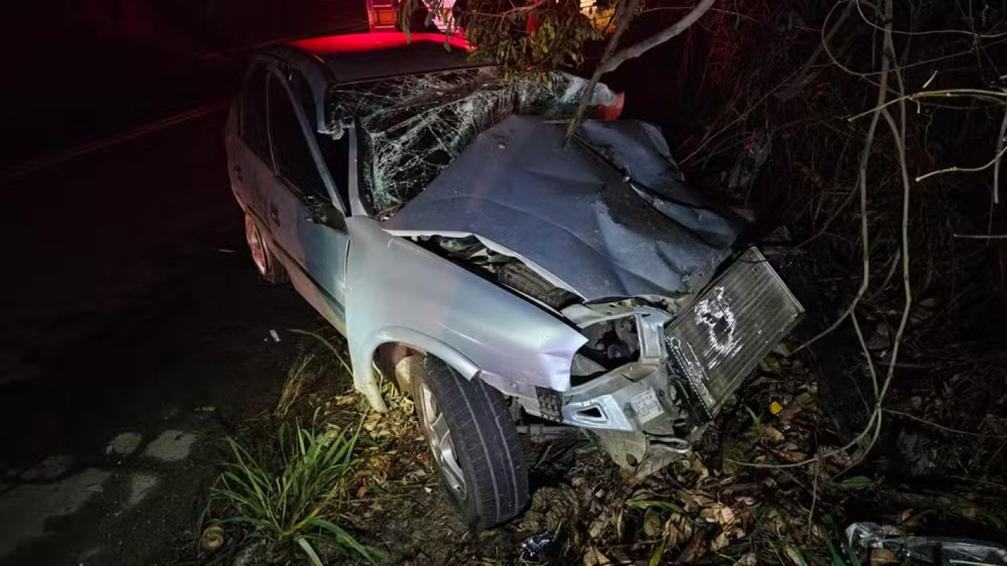 Homem embriagado morre após provocar sequência de acidentes na BR-262, em Manhuaçu