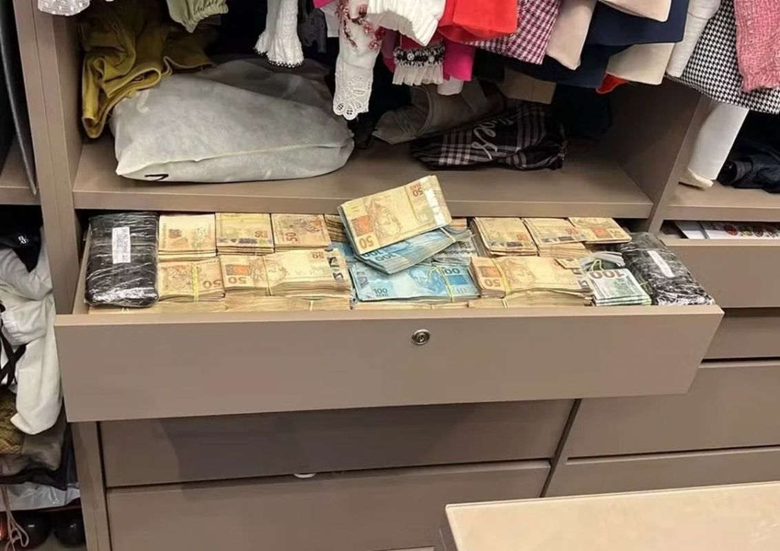 Operação Overclean encontra dinheiro em closet de ex-prefeito na Bahia