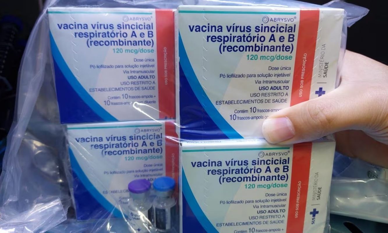 Timóteo recebe doses de vacina contra vírus sincicial respiratório para proteger recém-nascidos