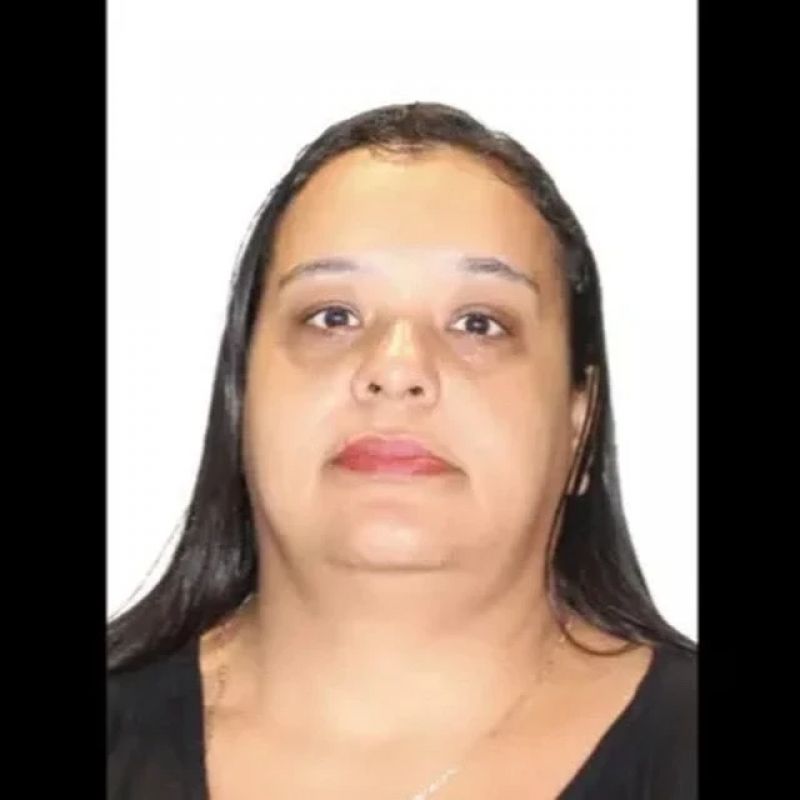Ex-moradora de Timóteo suspeita de matar cinco filhos é extraditada de Portugal para Minas