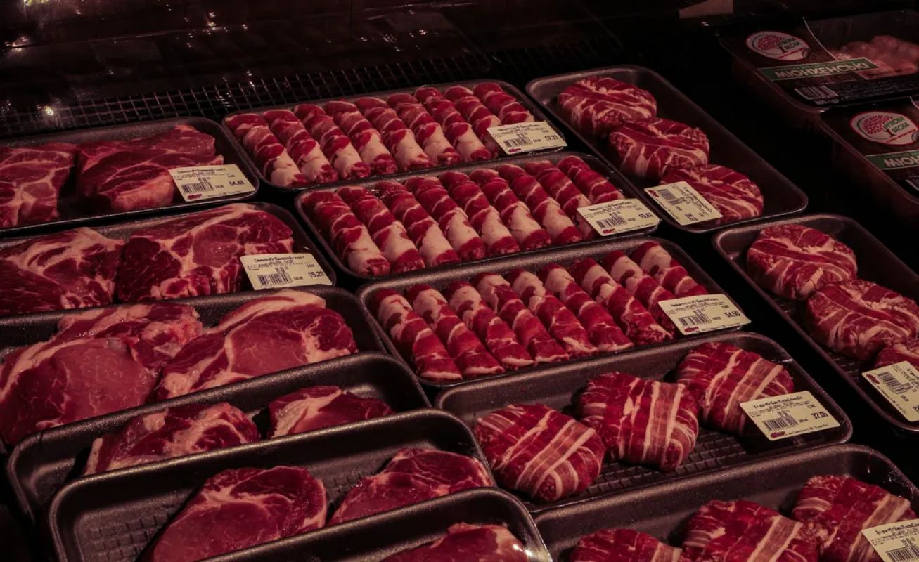 Carne pode ficar mais cara no Brasil por causa do tarifaço?