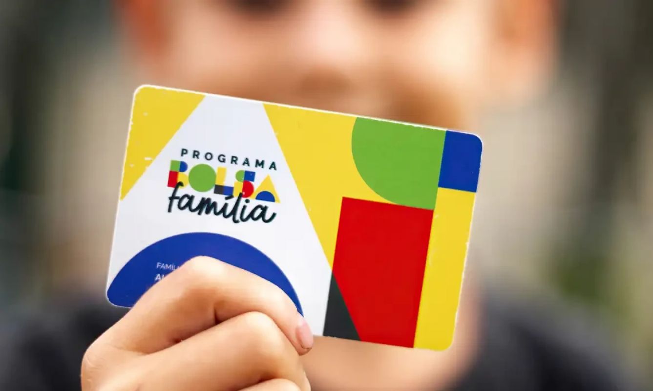 Corte histórico retira 855 mil famílias do Bolsa Família em julho