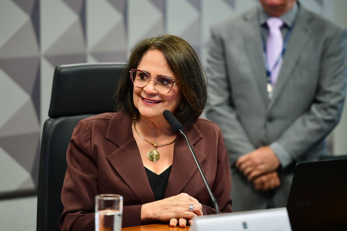 Damares divulga lista de igrejas investigadas na CPI do INSS e Malafaia volta a criticá-la: 'proveito político'