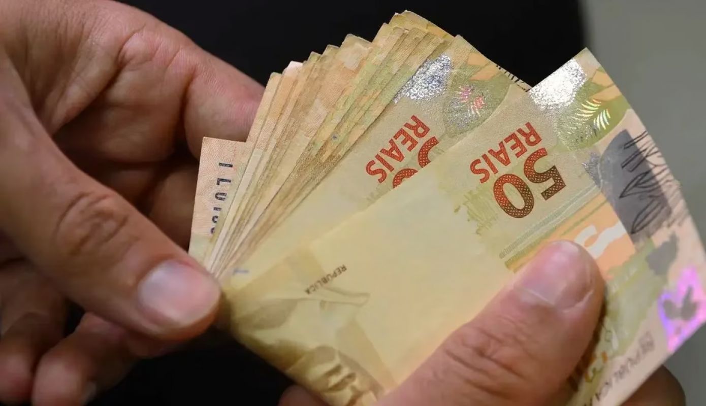 Salário mínimo sobe para R$ 1.621 em 2026 e reajusta benefícios do INSS, BPC e PIS/Pasep