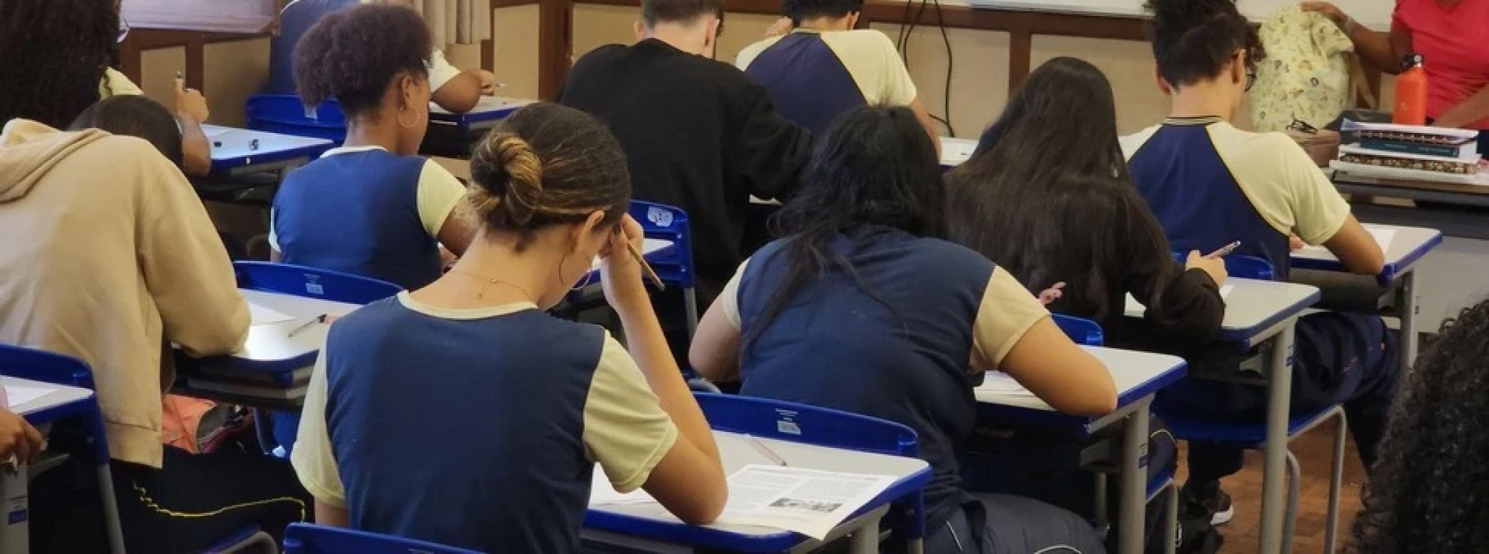 Cemig promove curso gratuito de Educação Financeira para jovens da rede pública