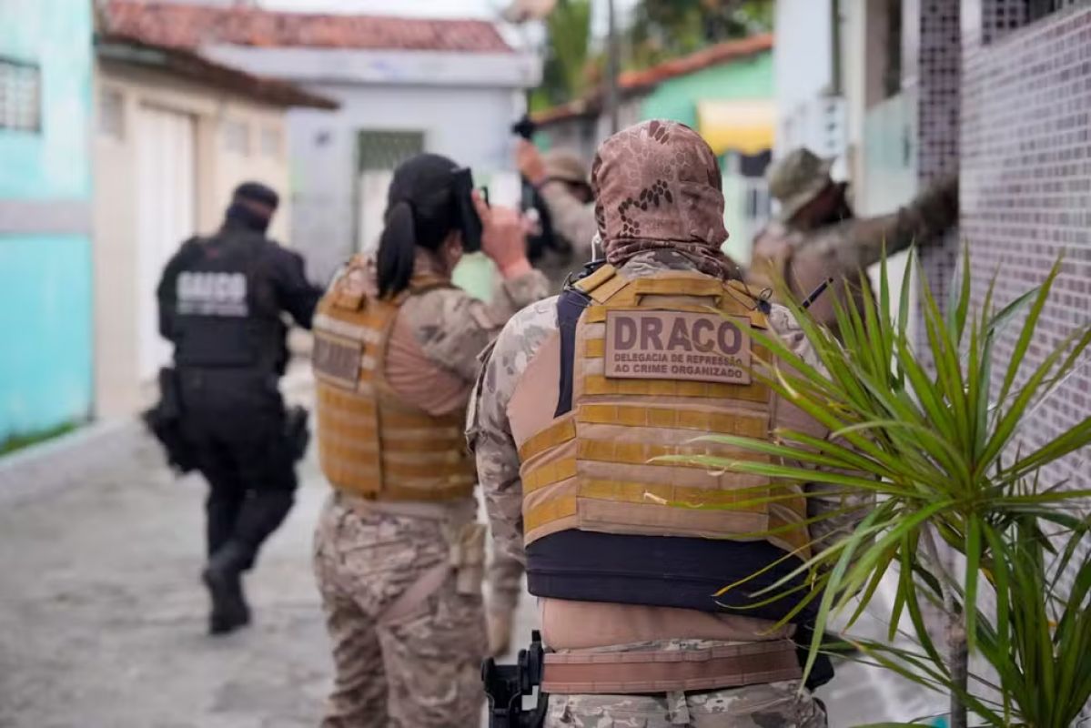  Operação conjunta bloqueia mais de R$ 125 milhões do Comando Vermelho na PB