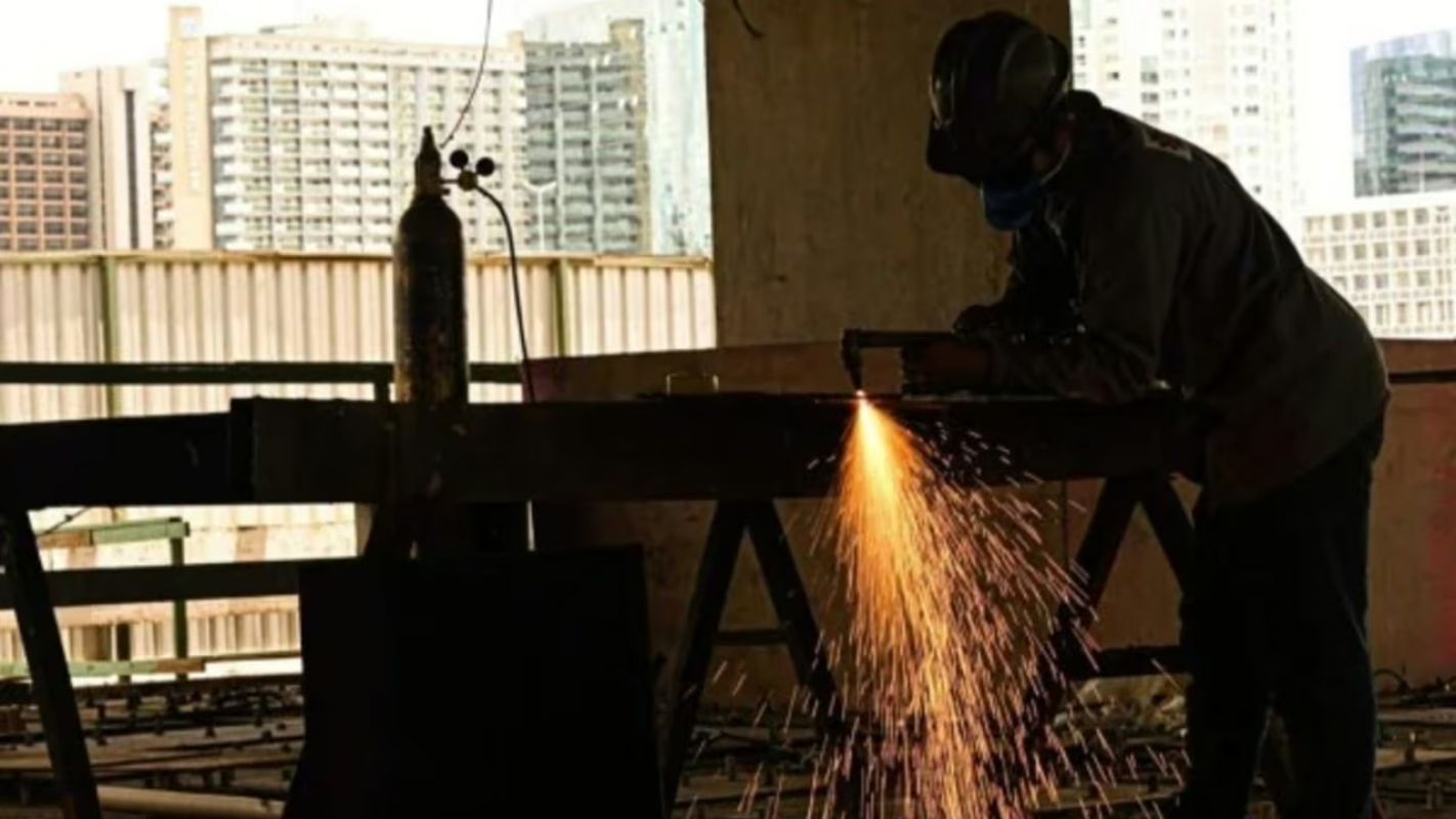 Governo anuncia R$ 18,5 bilhões em crédito para empresas afetadas por restrições externas