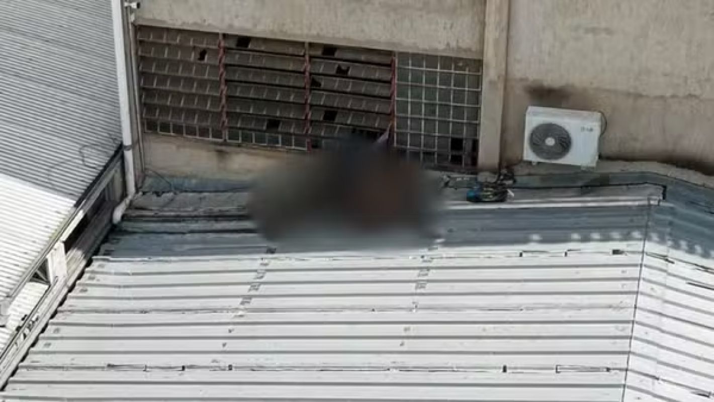 Corpo é encontrado em estado de decomposição em telhado de loja em Caratinga