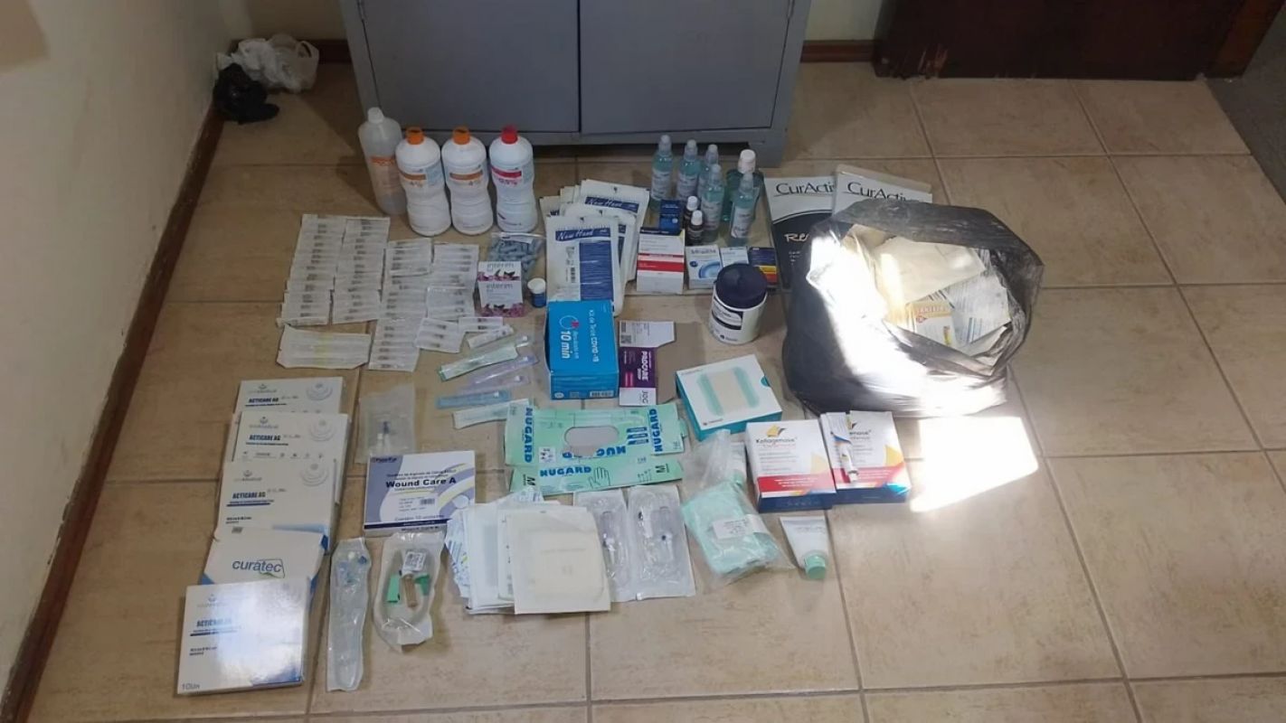 Fiscalização da polícia revela medicamentos e alimentos vencidos em cidade mineira