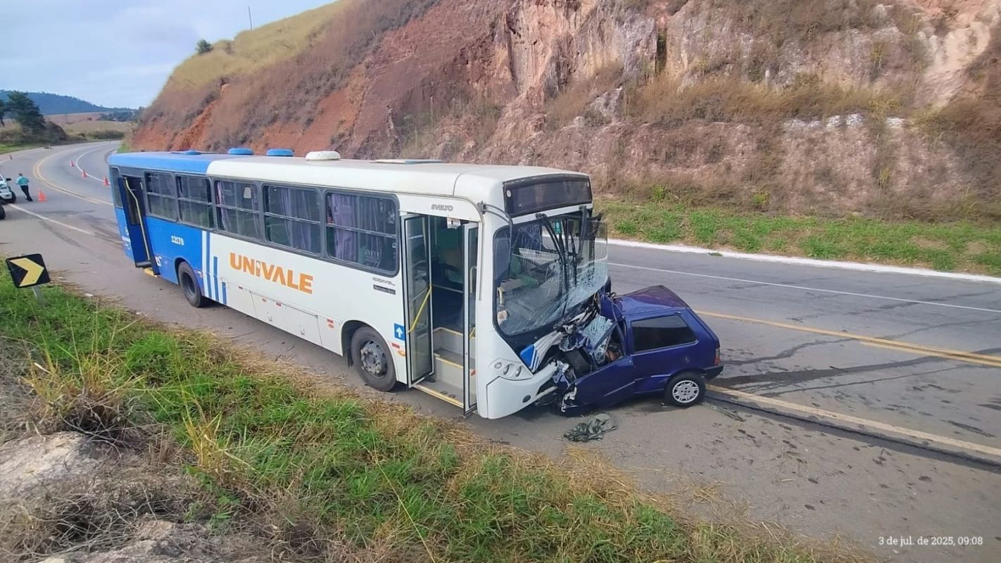 Identificado homem que morreu em colisão com ônibus na BR-458; vítima tinha 38 anos