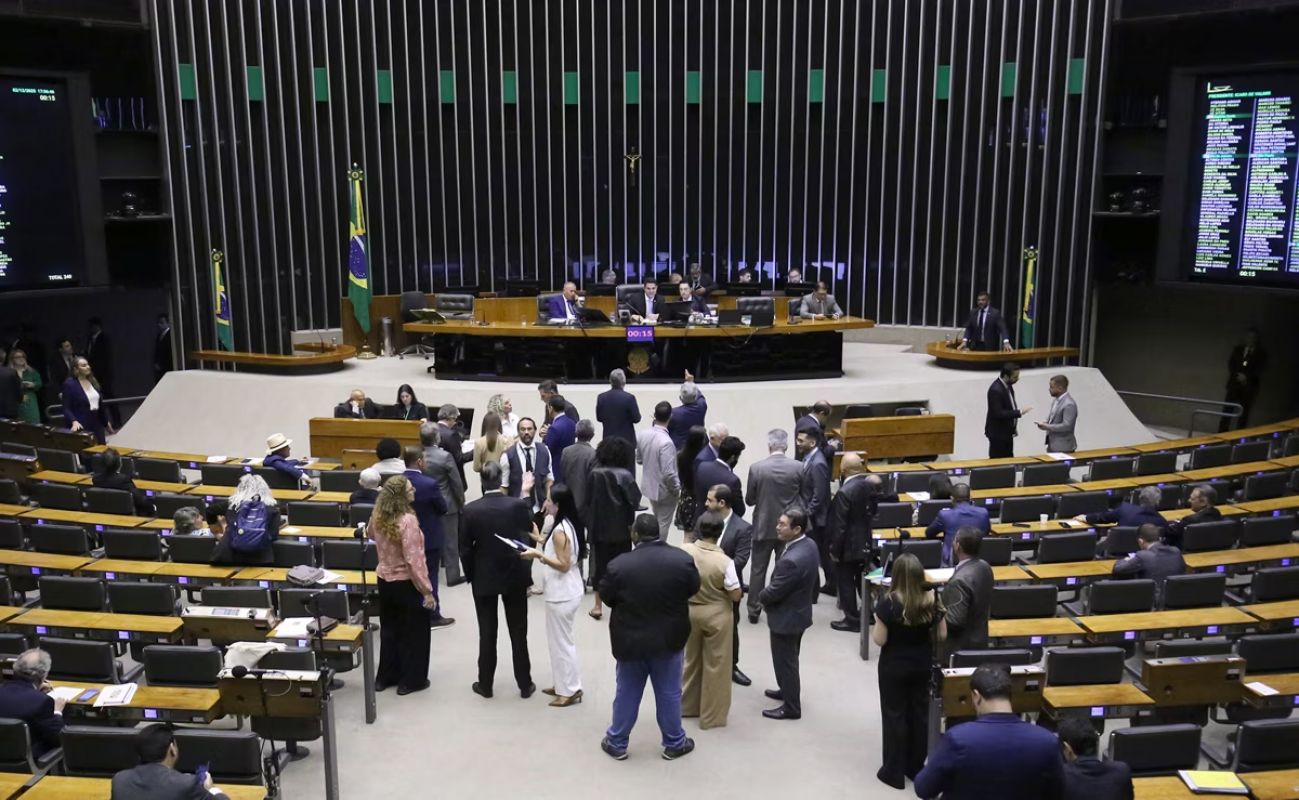 Congresso aprova emenda que isenta do IPVA veículos com mais de 20 anos