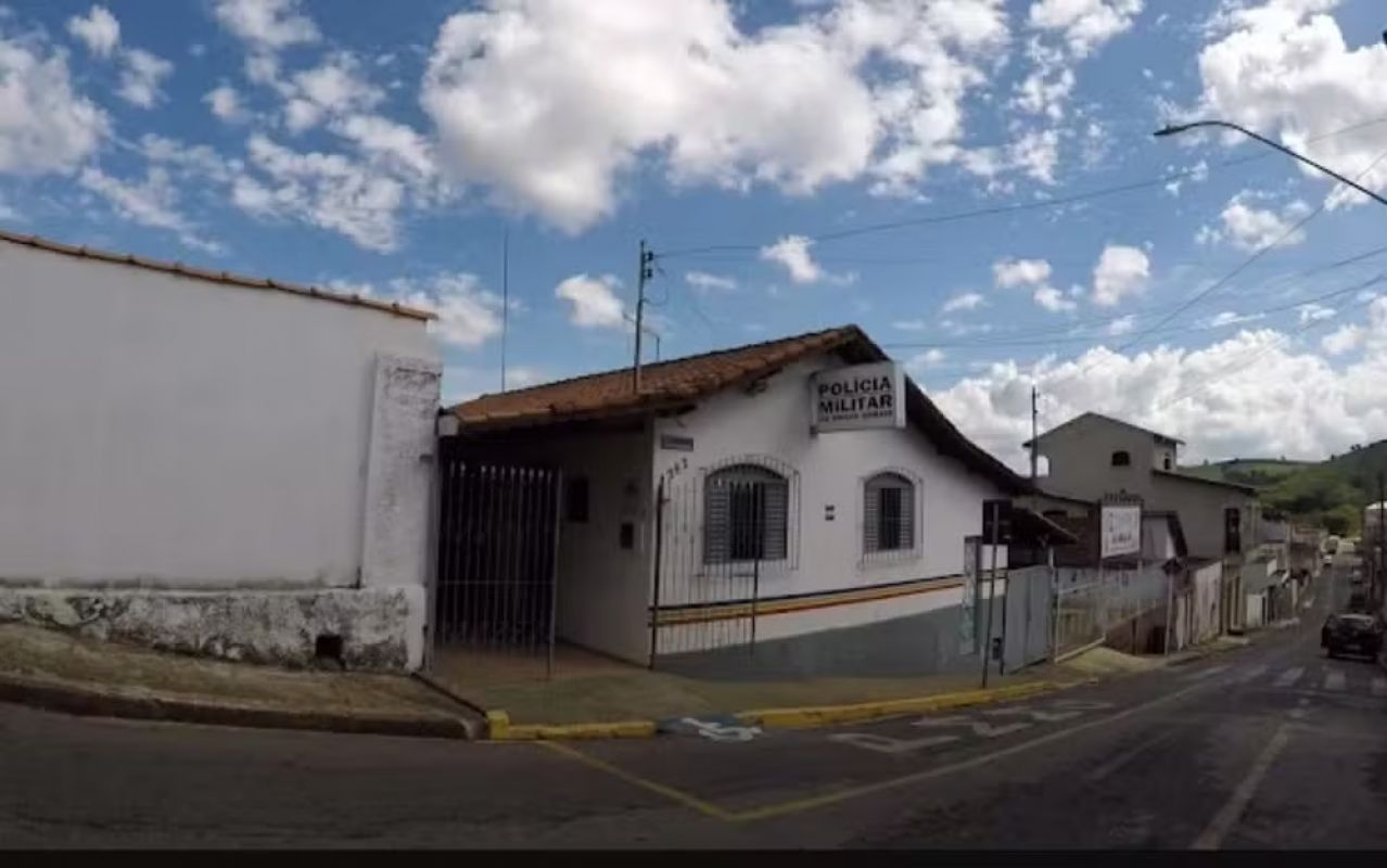 Mulher é presa ao usar registro falso de 'Mato Grosso do Norte' para se passar por advogada em MG