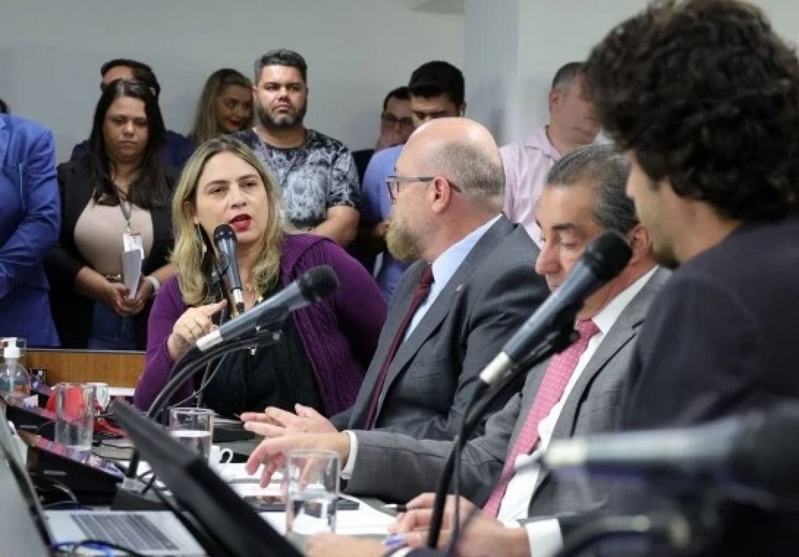 Discussão sobre Propag reaquece polêmica das privatizações em Minas