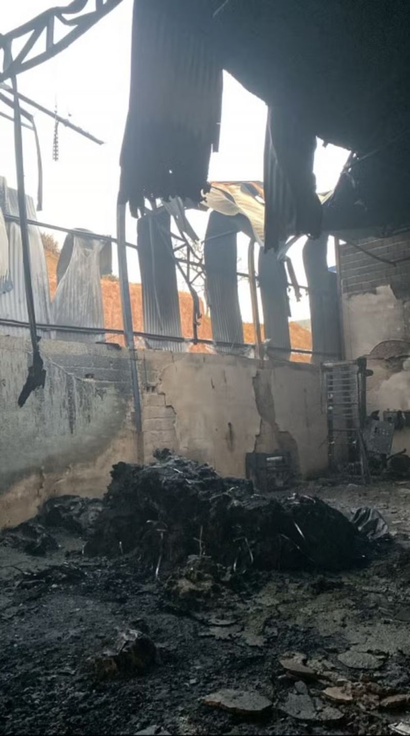 Incêndio destrói parte de indústria de reciclagem em Vargem Alegre