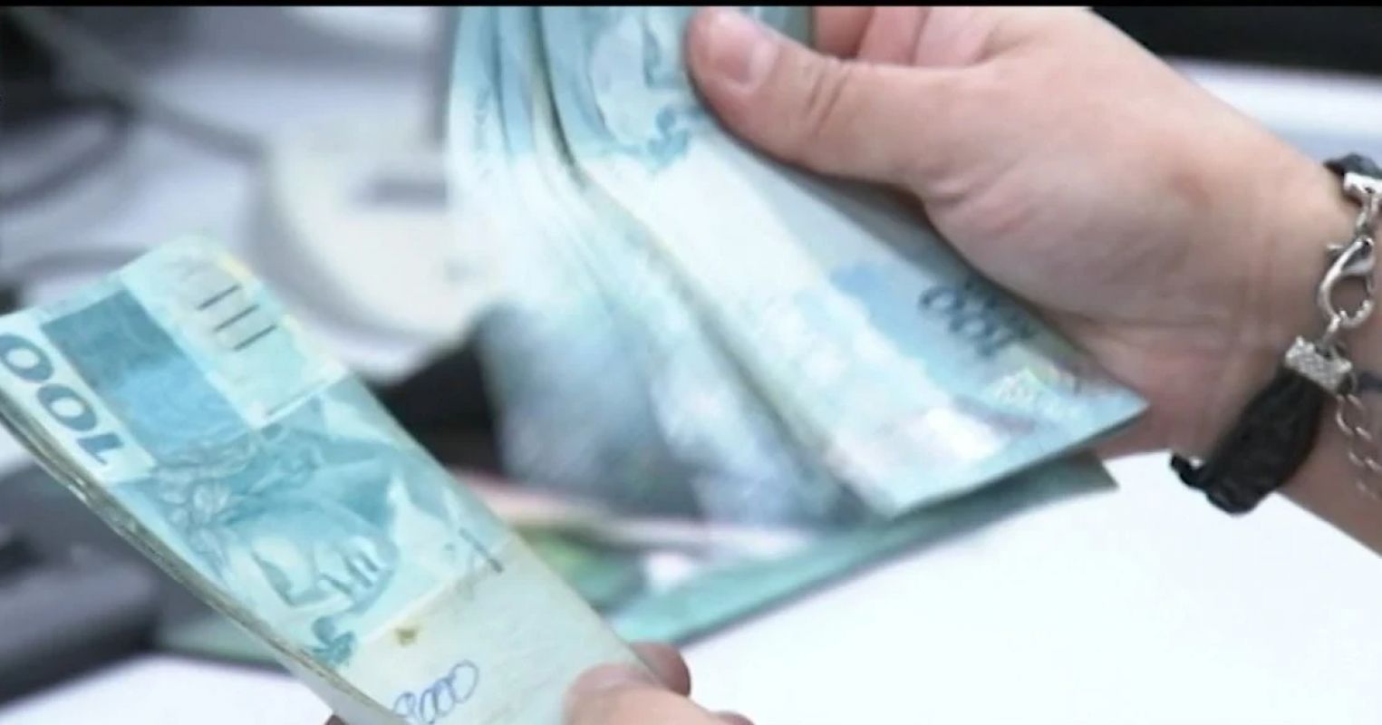 Senado aprova isenção do IR para quem ganha até dois salários mínimos