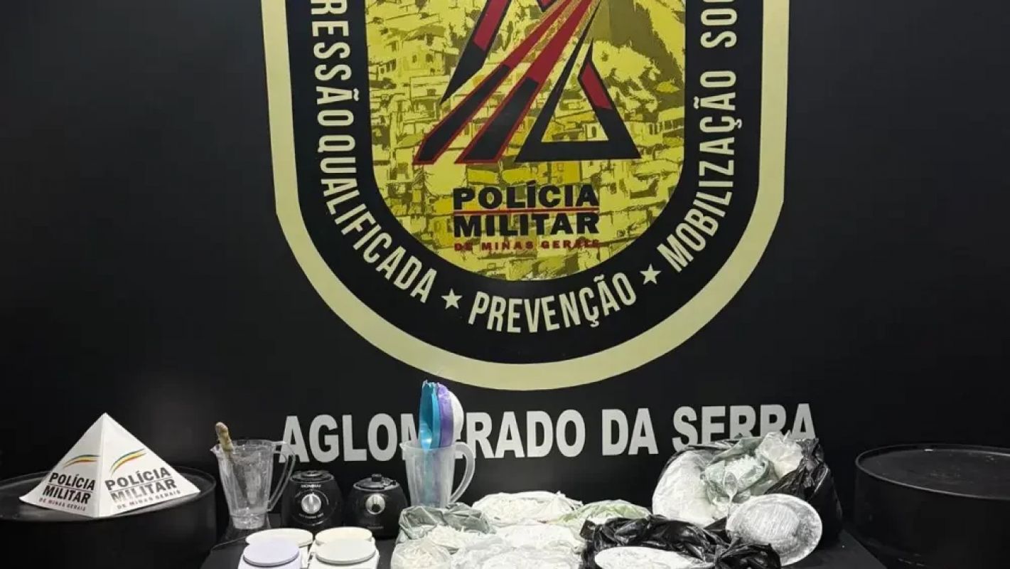 Polícia encontra laboratório de cocaína escondido na casa do pai de suspeito