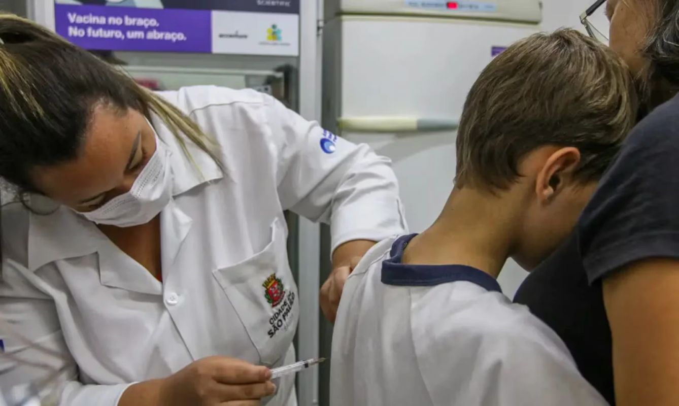 Nova lei reforça vacinação e cuidados gratuitos contra o HPV no SUS
