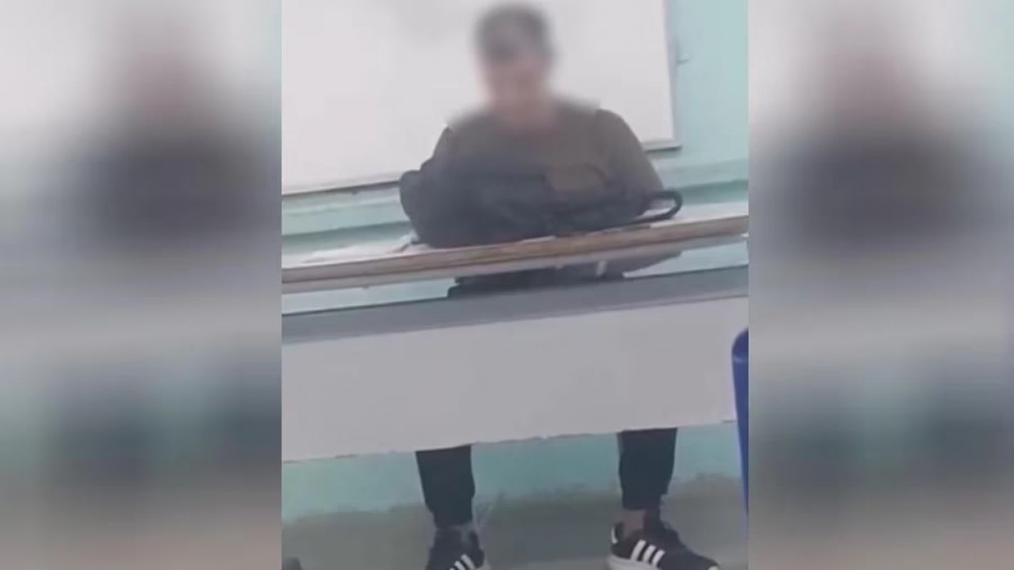 Professor é flagrado se masturbando em sala de aula em Fortaleza e é afastado